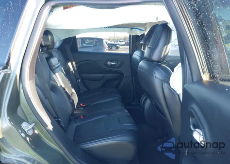 2019 Jeep Cherokee Trailhawk Elite 4X4 from USA, damaged, VIN 1C4PJMBXXKD149069